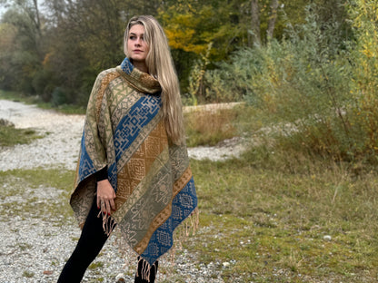 gemütlicher warmer Poncho, Überwurf, Bohemian Poncho, Boho Überwurf grün/blau/beige 006