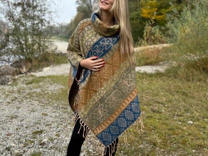 gemütlicher warmer Poncho, Überwurf, Bohemian Poncho, Boho Überwurf grün/blau/beige 006