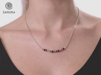 Kette mit kleinen Turmalin Steinchen aus Silber