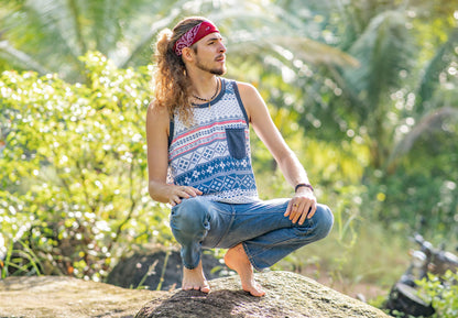 Patterned tank top with chest pocket for men in a casual look