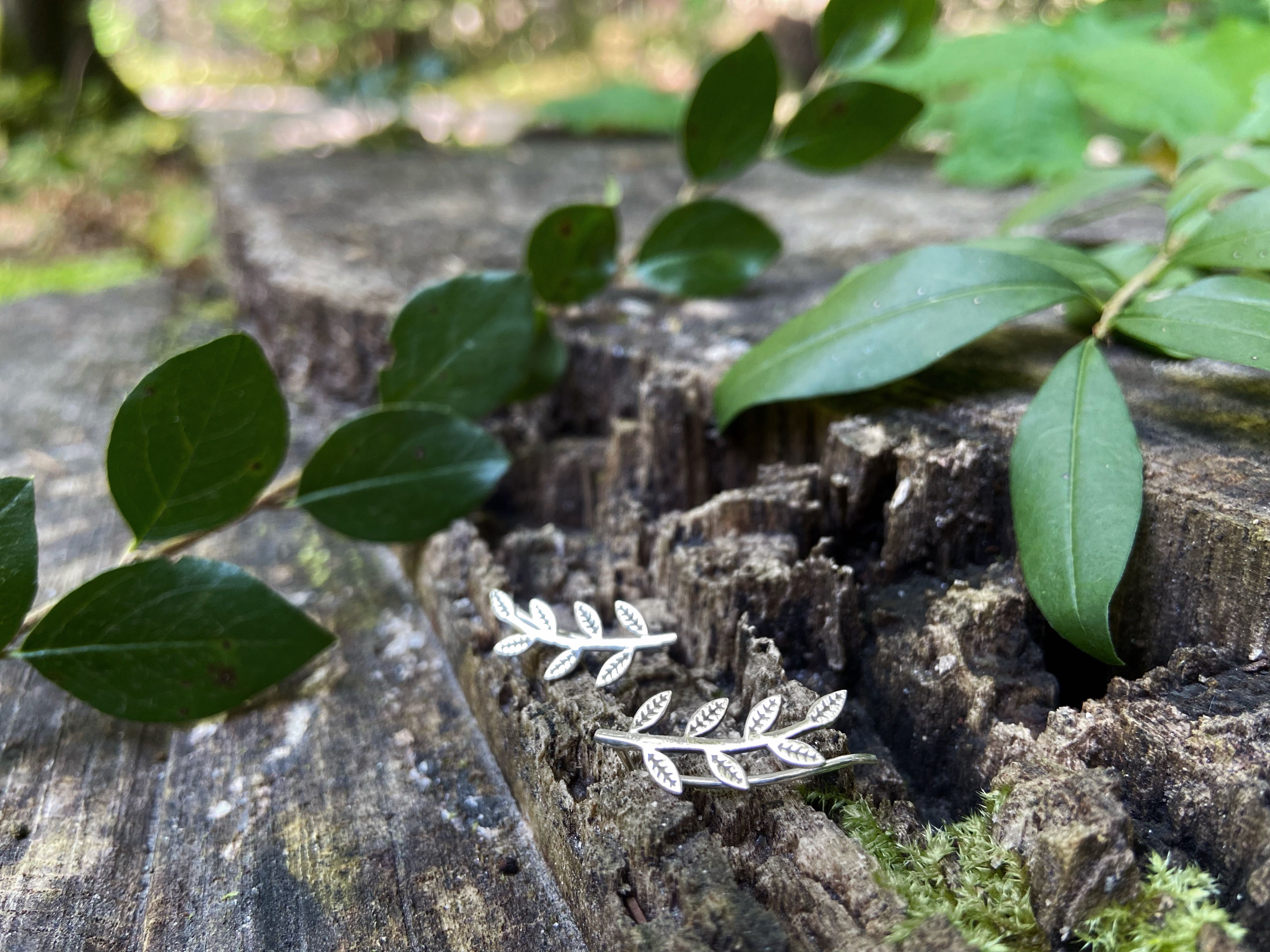 Earclimber Ohrringe mit Blättern aus Silber