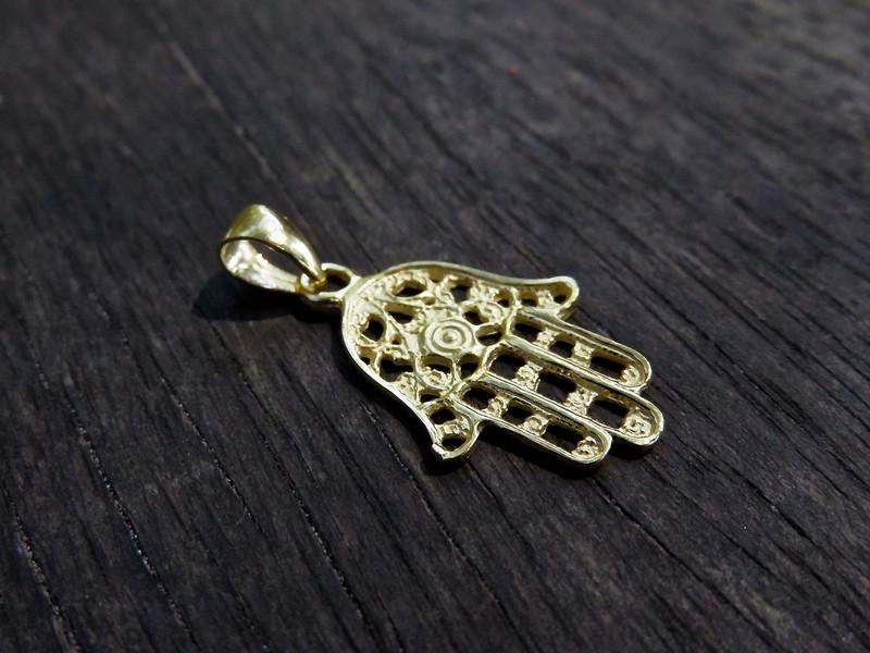 filigree pendant hand gold-plated silver 