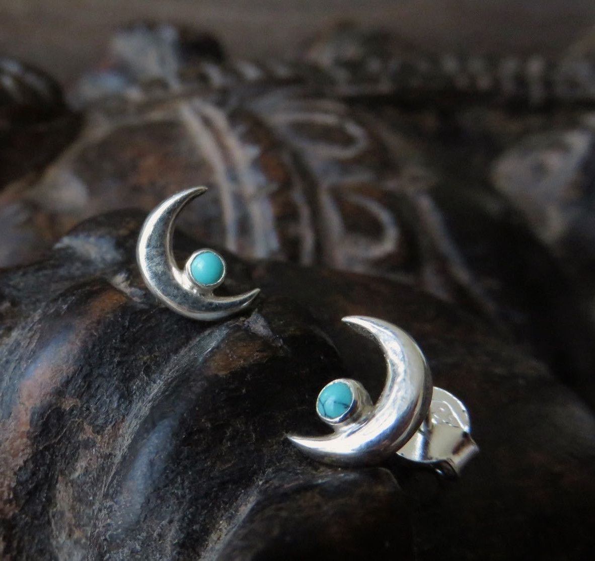 Ohrstecker mit kleinem Mond und Stein aus Silber