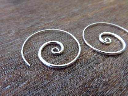 simple spiral earrings made of silver 