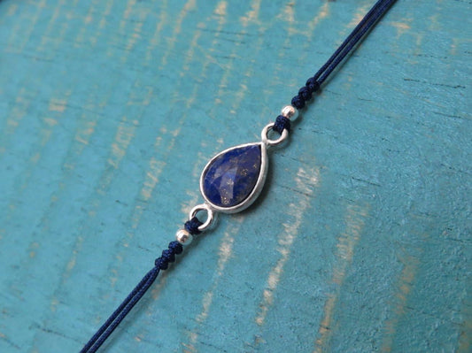 blaues Armband mit Lapislazuli und Perlen aus Silber