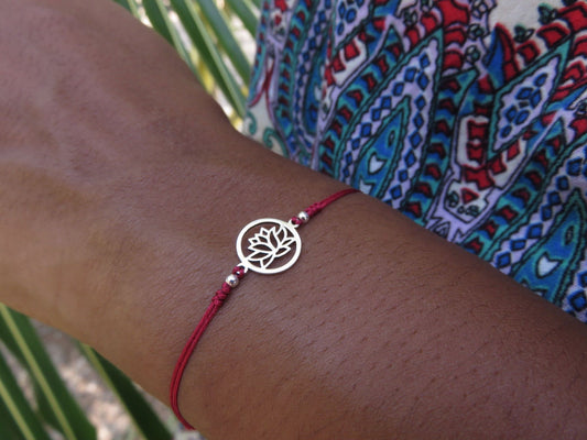 Lotus flower bracelet made of silver in dark red 