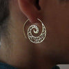 Spiral Ohrringe mit Spiralmuster aus Messing