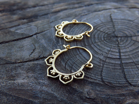 mini hoop earrings with flower pattern gold plated