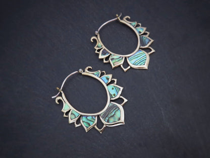 Hoop earrings with mother-of-pearl inlay made of brass and silver 