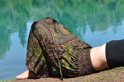 Airy harem pants with a mandala pattern in brown and green