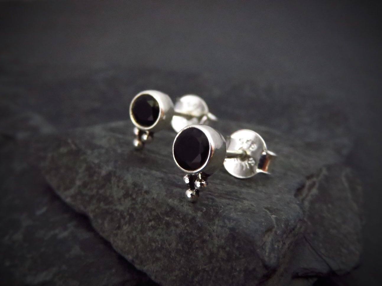 Front back stud earrings with 3 beads silver black spinel 