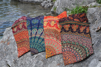 Sarong/ Badetuch mit Mandalamuster in weinrot