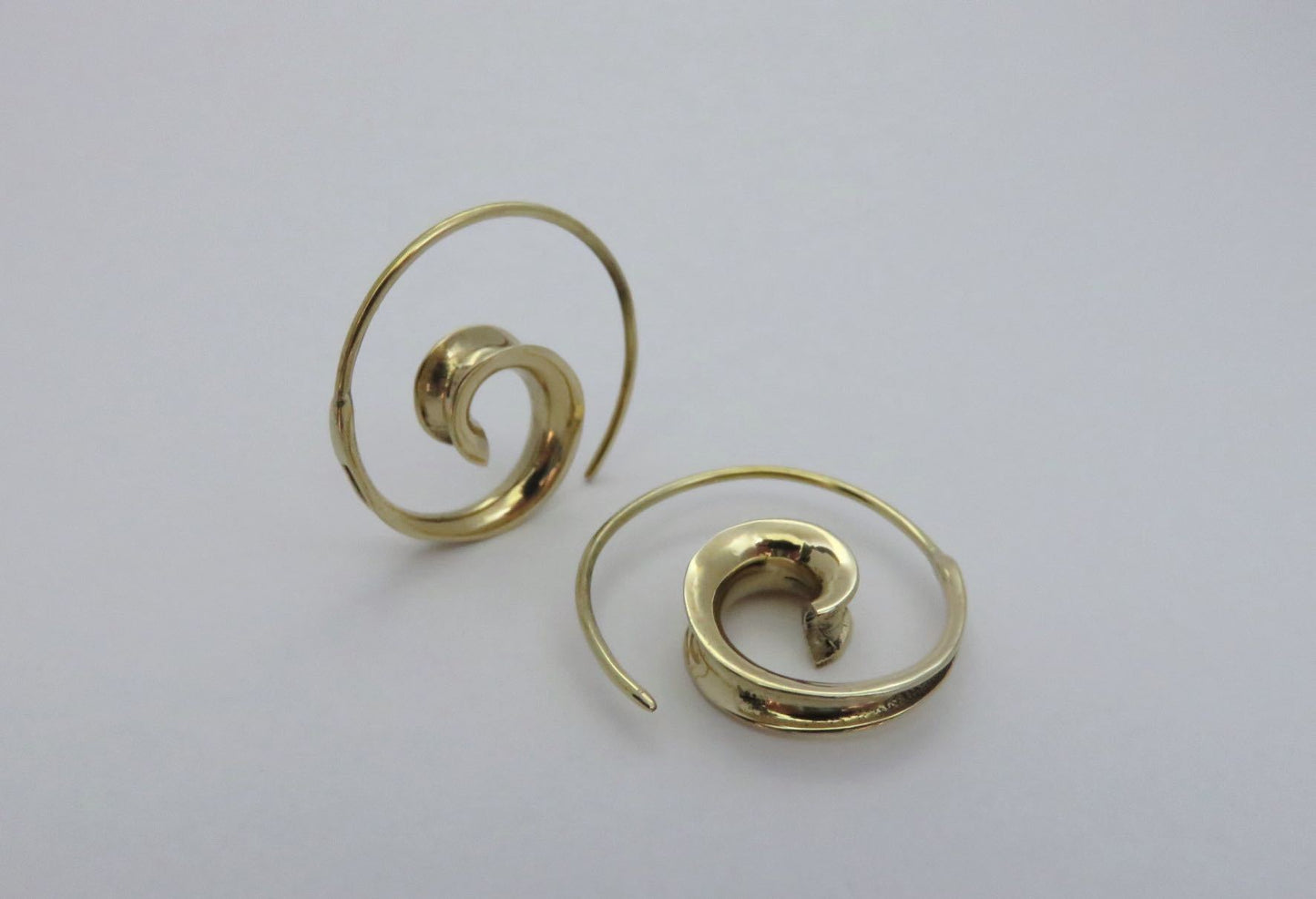 small simple spiral earrings made of brass 