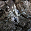 kleine Ohrringe aus Silber mit Stein in Tropfenform