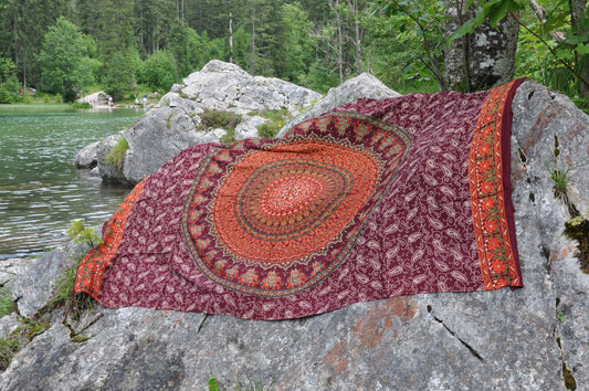 Sarong/bath towel with mandala pattern in wine red 