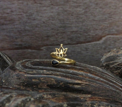 Zehenring mit Stein und kleiner Blume vergoldet